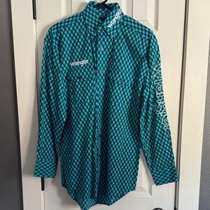 Men’s “Pro style Rodeo” shirt by Wrangler in size small.